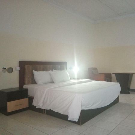 Peace Haven Hotel Abuja Exterior photo
