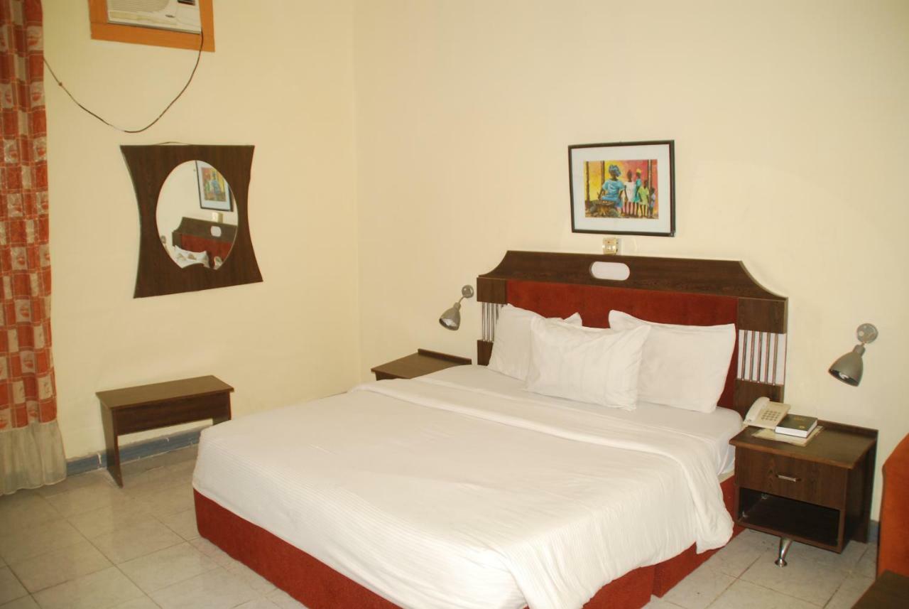 Peace Haven Hotel Abuja Exterior photo