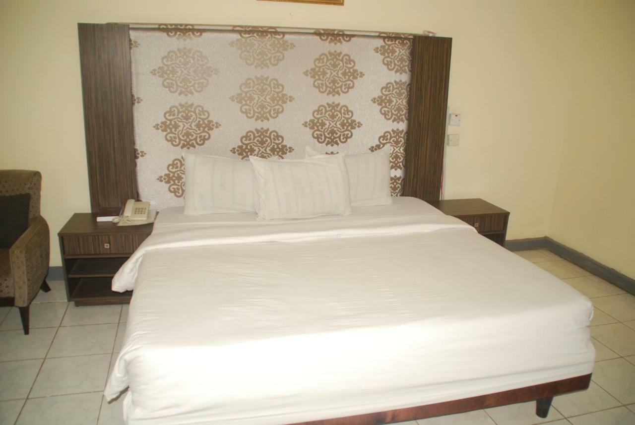 Peace Haven Hotel Abuja Exterior photo