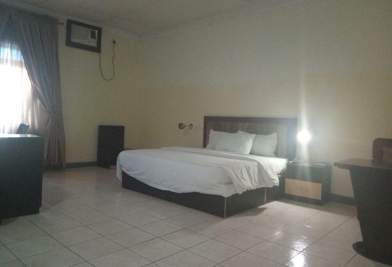 Peace Haven Hotel Abuja Exterior photo